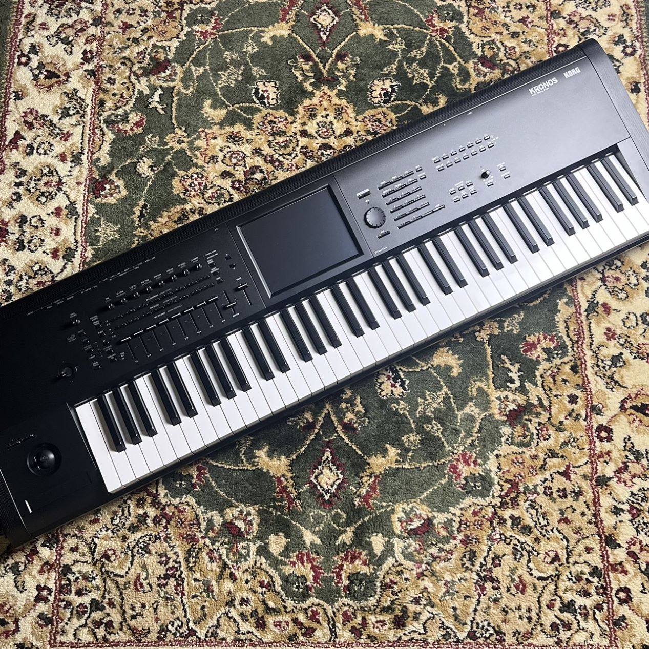 KORG 【展示品特価！】KRONOS3 73鍵盤 シンセサイザー/現物写真（新品