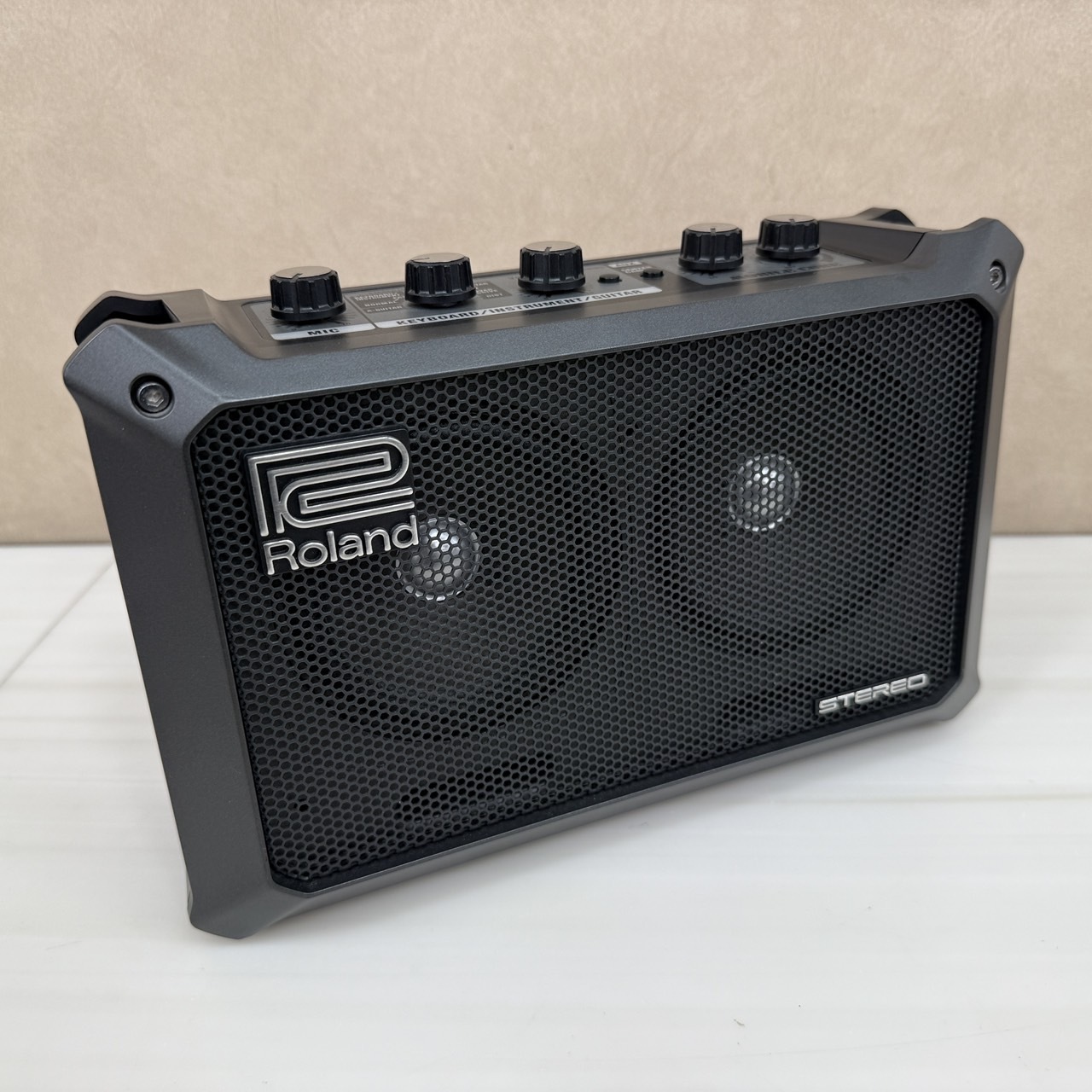 【値下げ】Roland Mobile Cube 本体のみ Roland Mobile Cube Battery Powered Stereo Amplifier | eBay