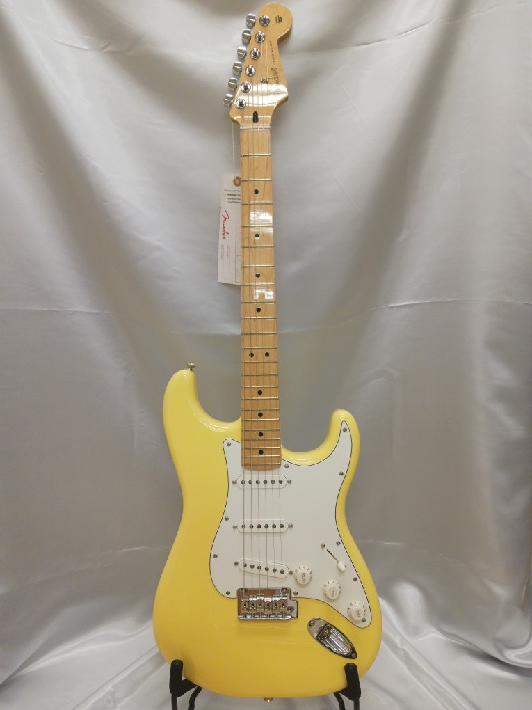 Fender Player Stratocaster Buttercream / Maple【展示入替特価