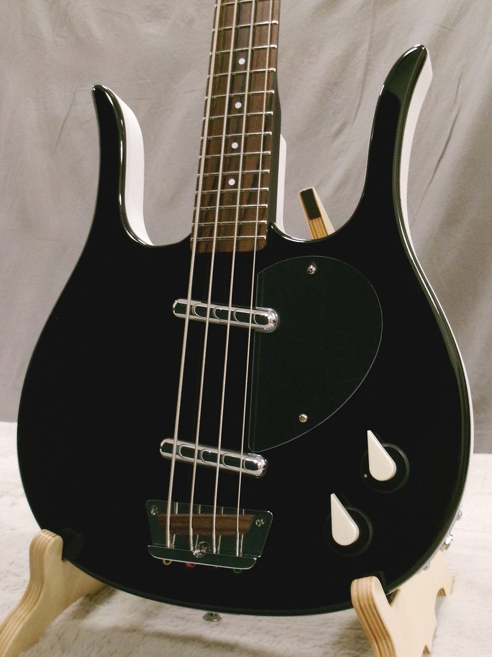 ダンエレクトロ　LONGHORN BASS (Black) ロングホーン　ベース 楽天市場】Danelectro ダンエレクトロ LONG HORN BASS BLK