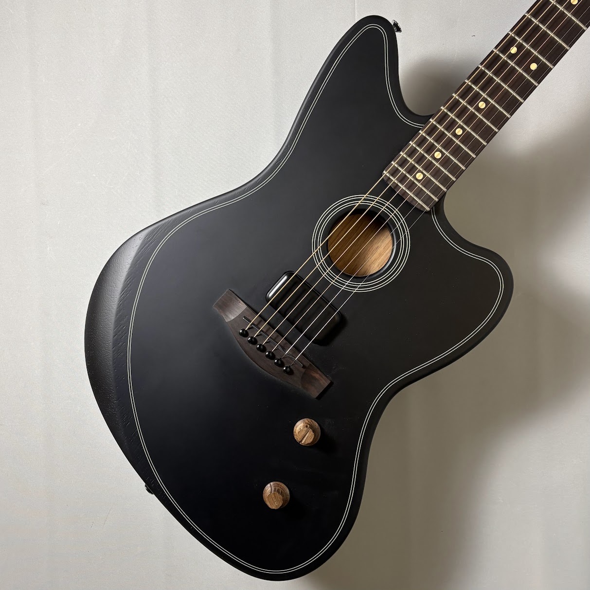 ギター fender Acoustasonic Standard Jazzmaster Fender Acoustasonic Standard Jazzmaster Aged Natural エレアコ