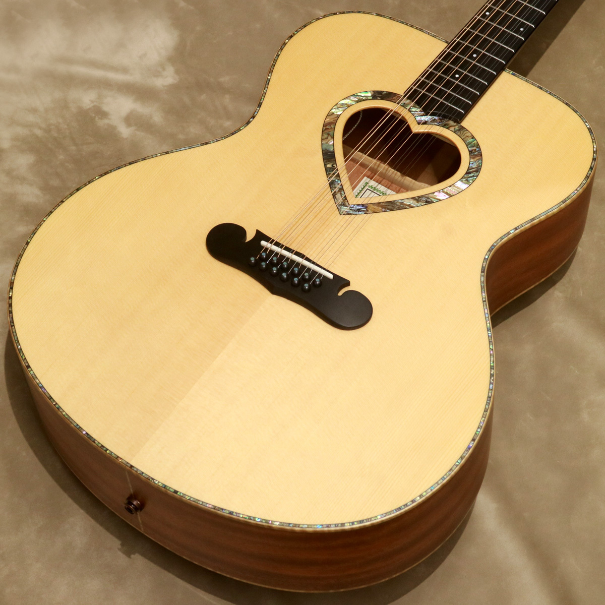 ゼマイティス　アコースティックギター　ジャンボボディー kandashokai_00017-00110055