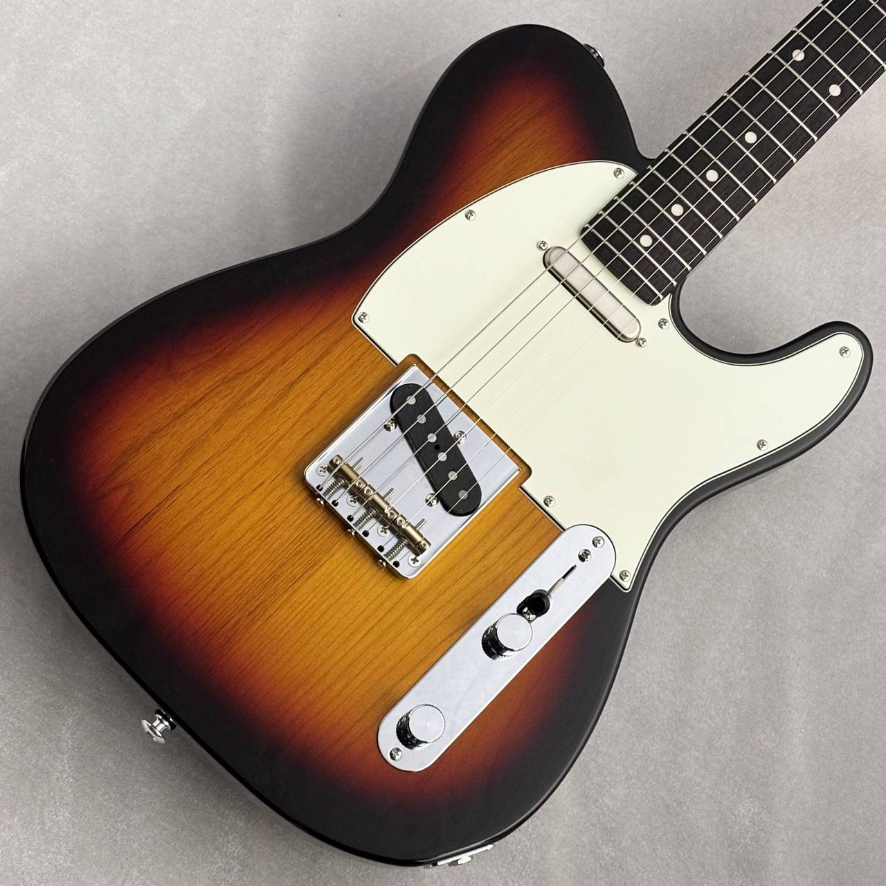Black Smoker DELTA-S 3-Tone Sunburst #25B17 ≒3.82kg【実力派