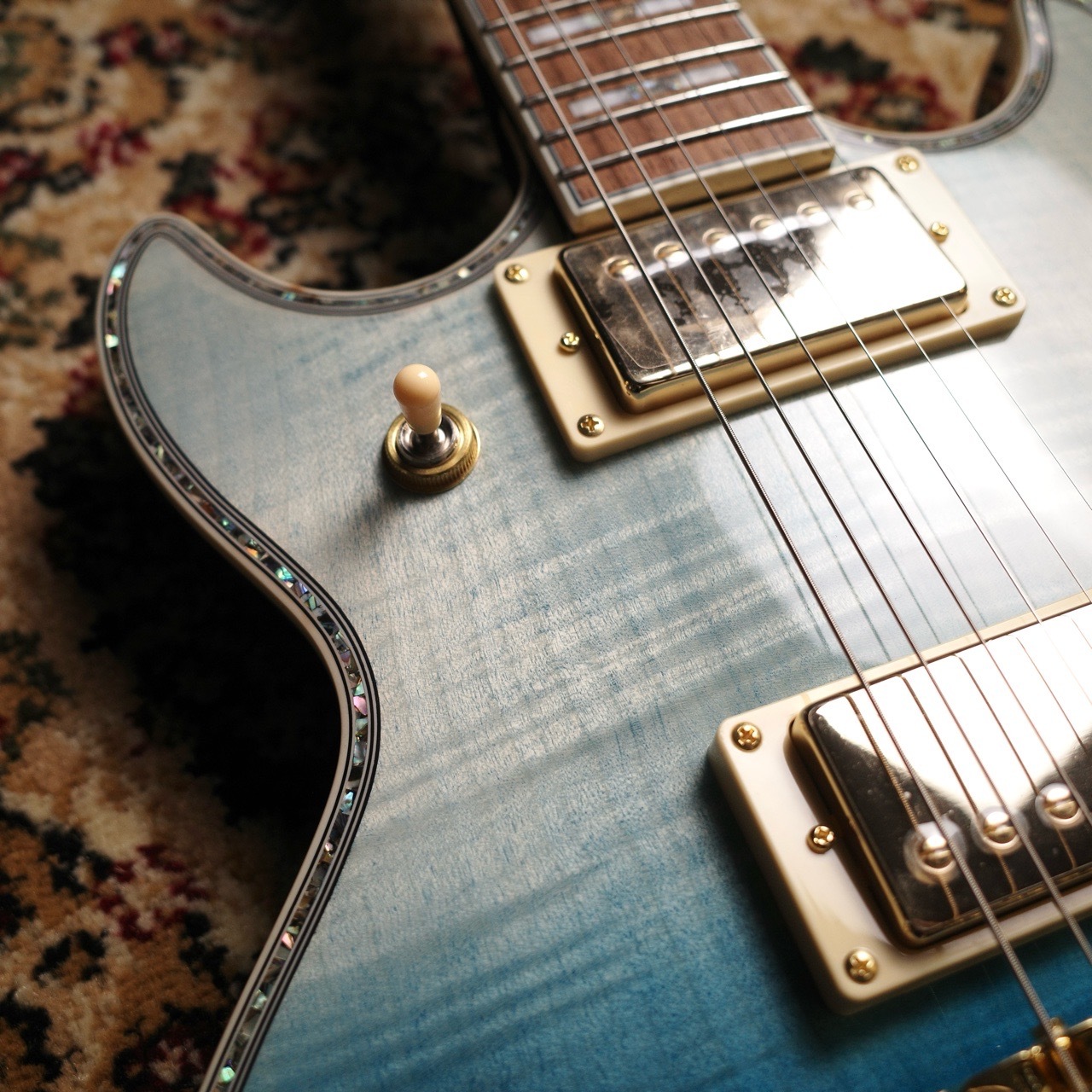 Ibanez AR420 Transparent Blue Gradation 国内未発売 エレキギター（新品/送料無料）【楽器検索デジマート】