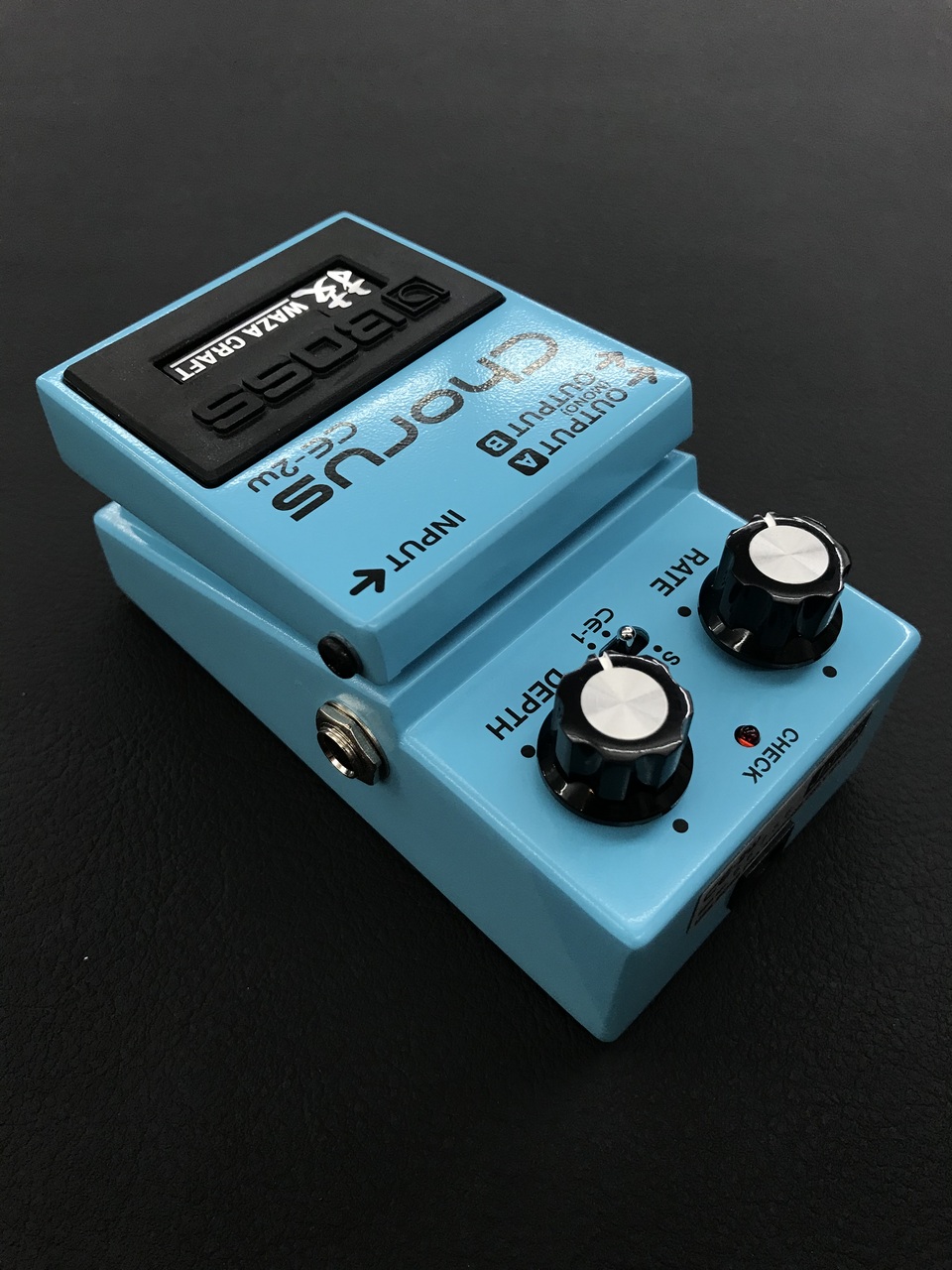 BOSS CE-2W（中古）【楽器検索デジマート】