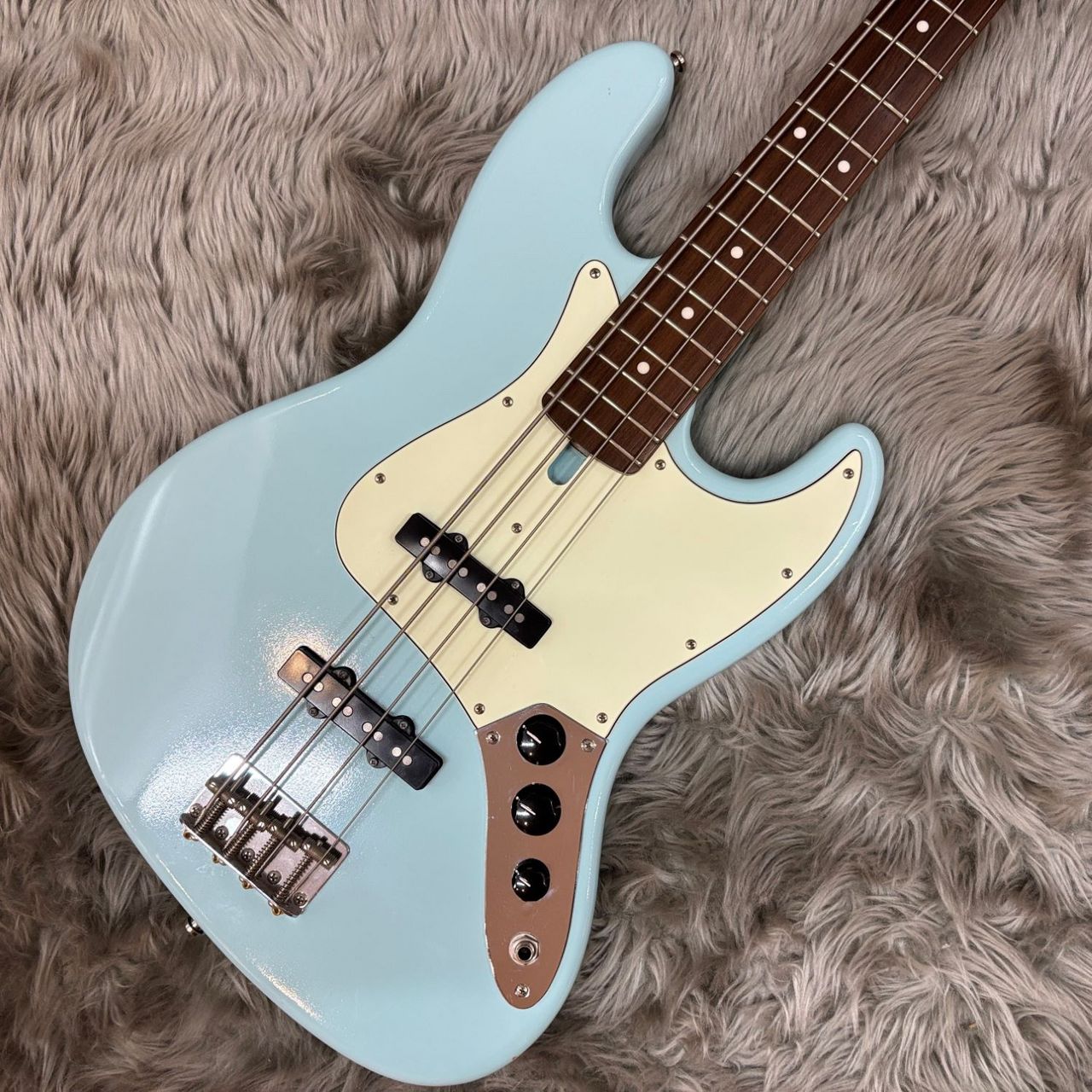 K.Nyui Custom Guitars KNJB Olympic White 【国産 エレキベース