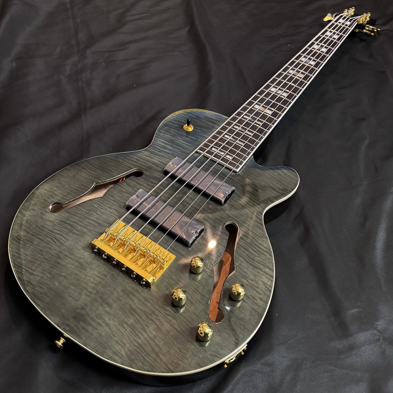 エレキベース セミホロウボディ 4弦 Katamalazoo 6-String Semi-acoustic Bass/Gray (6弦ベース アクティヴ