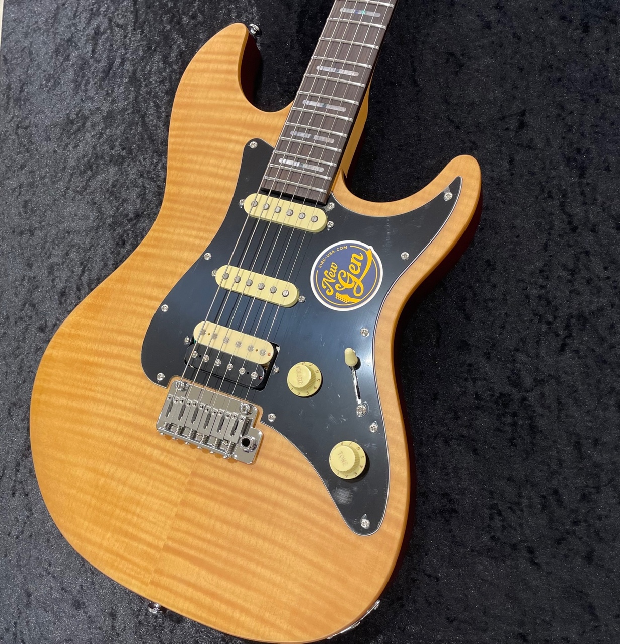 SIRE S7 FM 美品　ストラトキャスター　送料込 Sire Larry Carlton S7 FM New Gen NT/R（新品/送料無料）【楽器検索