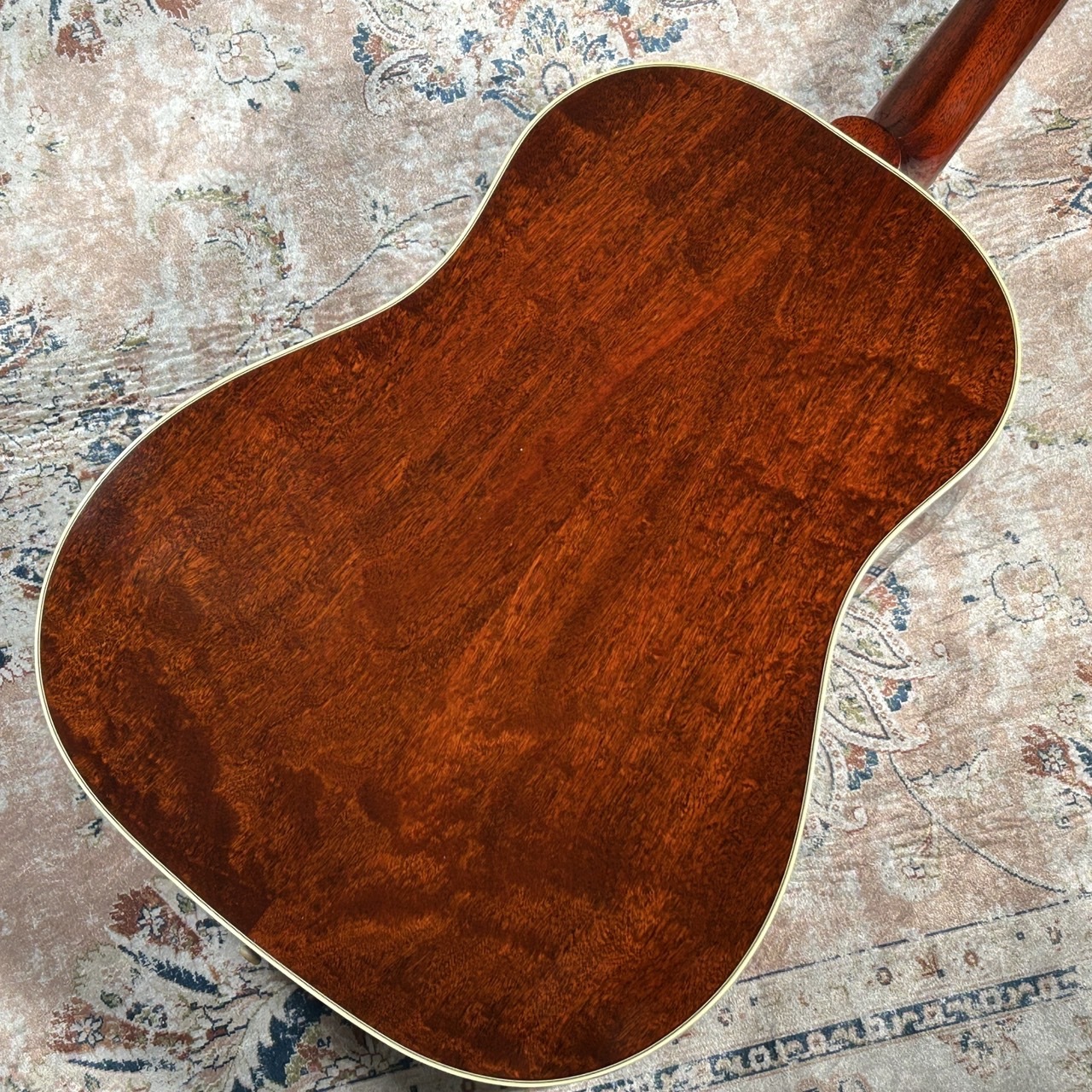 Gibsonサザンジャンボ 希少個体 バナーロゴ カスタムショップ製