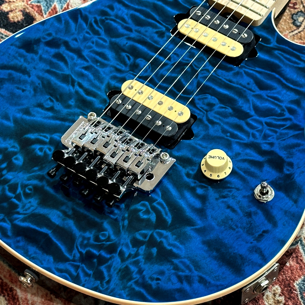 MUSIC MAN KID Limited Axis Trans Blue Quilt Mutching Head【特価