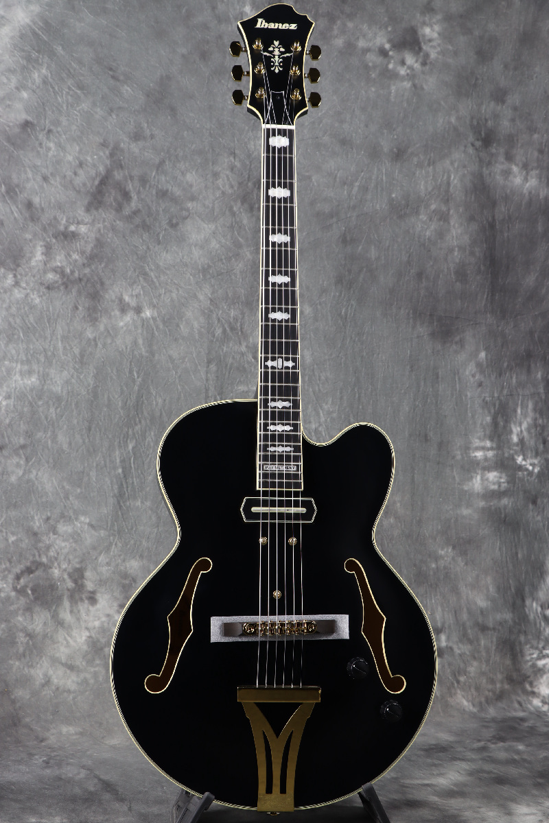 Ibanez Pat Metheny New Signature Model PM3C-BKL (Black Low Gloss