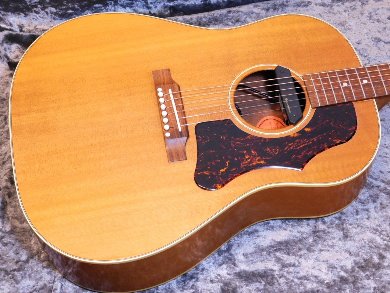 Gibson J-50 w/PU 2001（中古）【楽器検索デジマート】