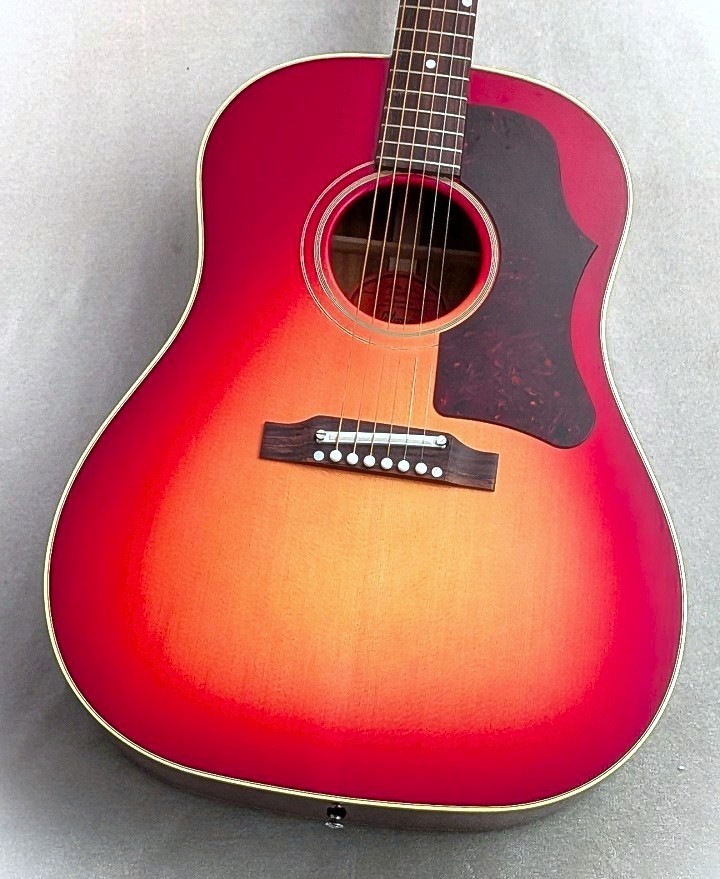 Gibson Custon Shop【5本限定】60's J-45 ADJ Vintage Cherry Sunburst