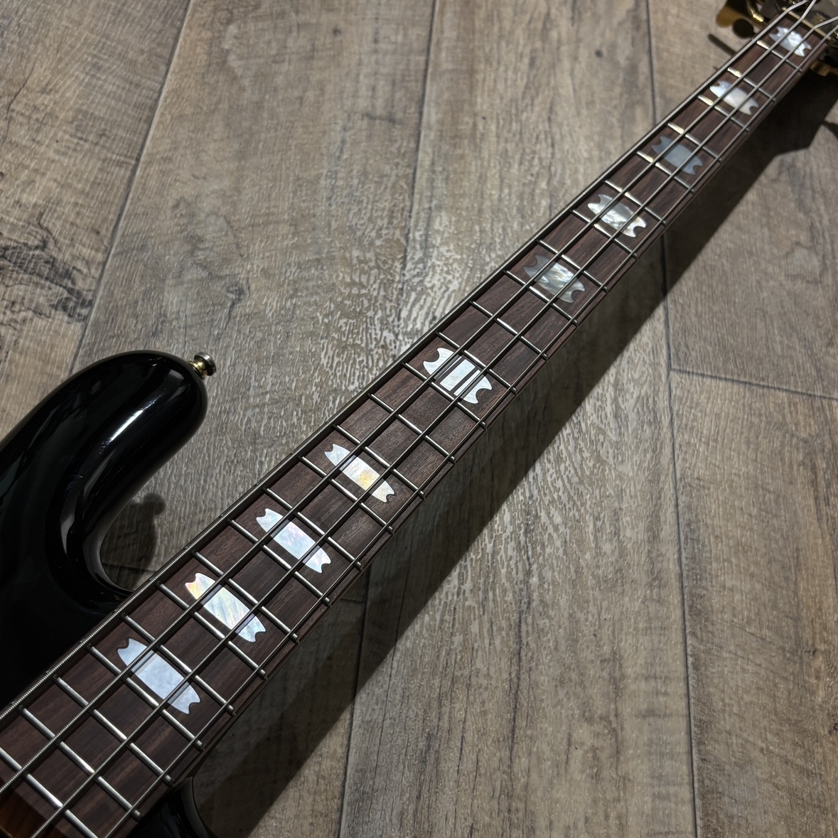 Spector NS-2 1984 / Black Gloss（ビンテージ）【楽器検索デジマート】