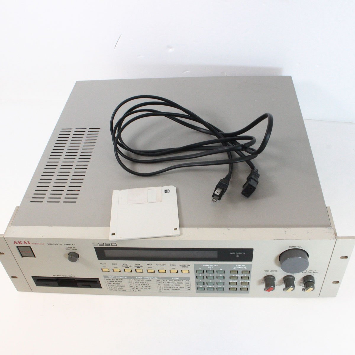 AKAI S950 【渋谷店】（中古/送料無料）【楽器検索デジマート】