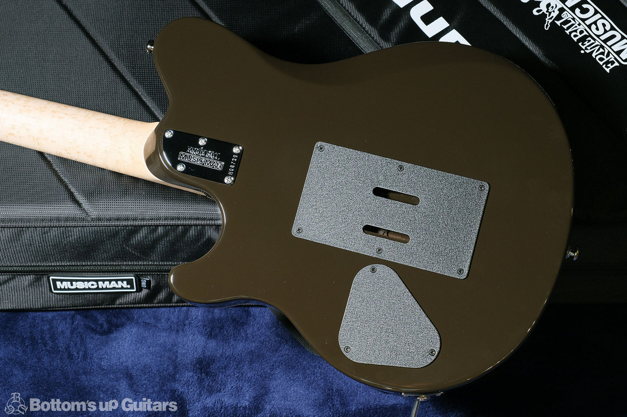 M*I様 MUSICMAN AXIS USA製 Trans Pink 2008年
