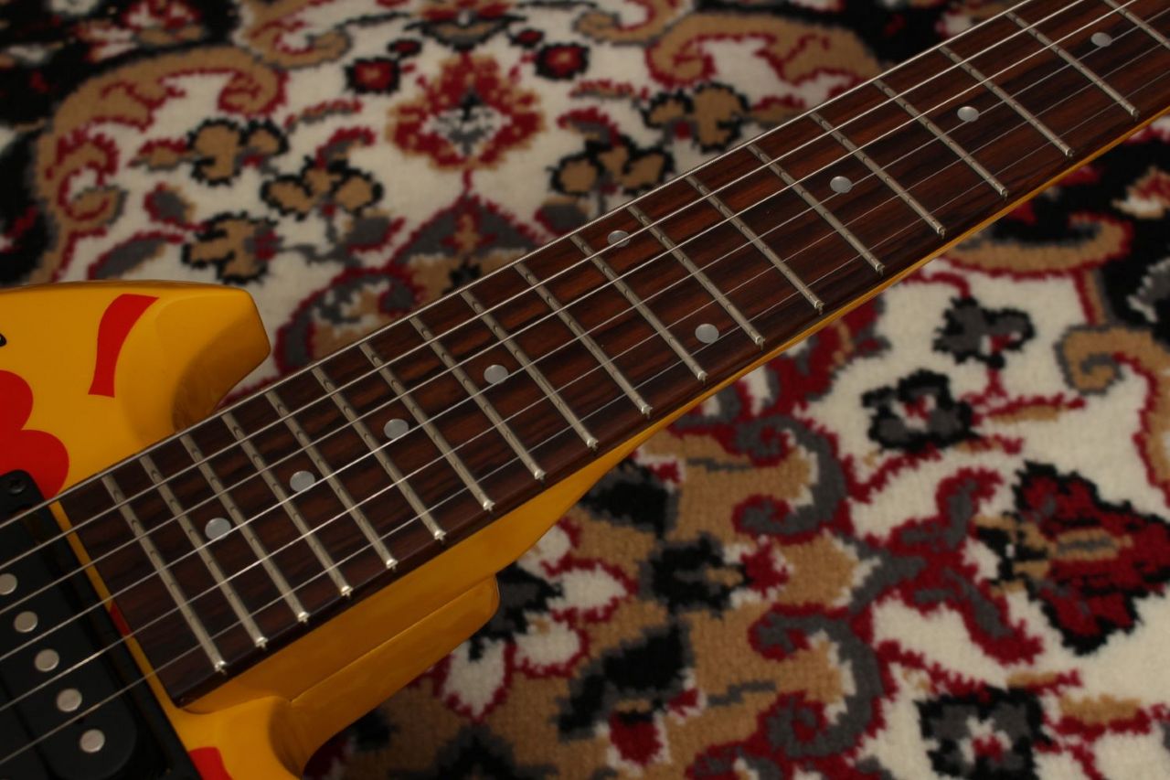 FERNANDES YH-Jr. Yellow Heart スピーカー内蔵のhideモデル！（中古