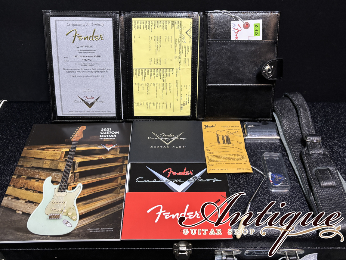 Cal2824-2ETATUDORヴィンテージカスタム イカサブベース Cal2824-2ETATUDORヴィンテージカスタム イカサブベース シェア