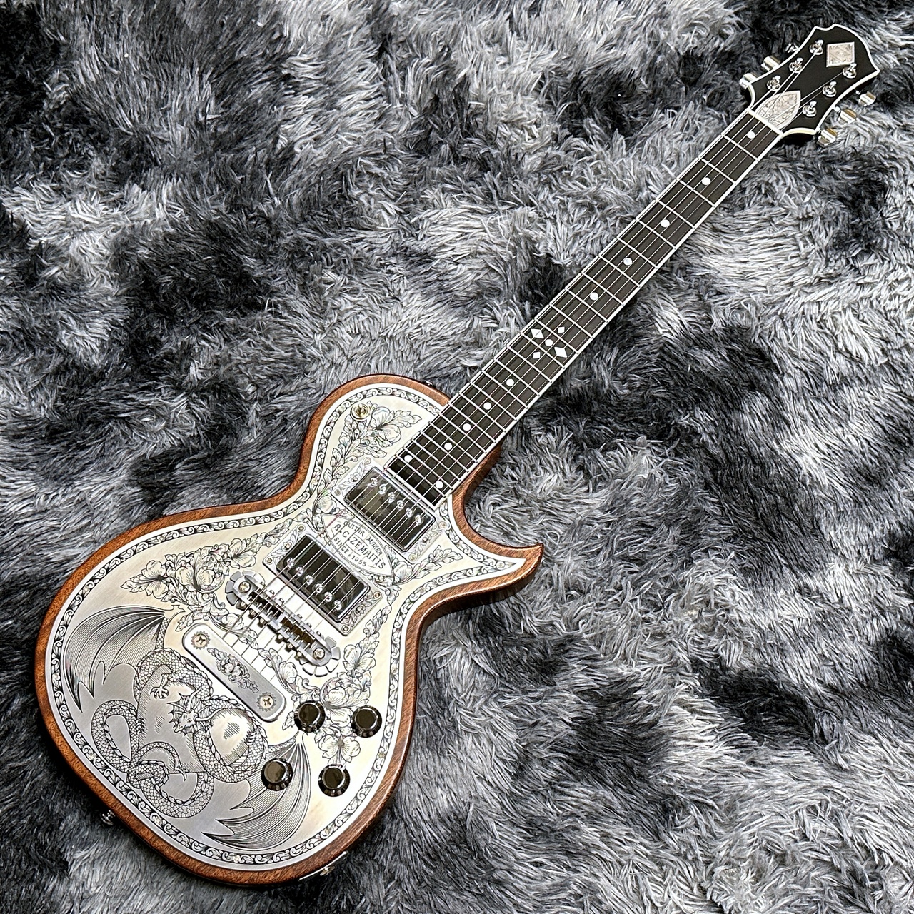 Zemaitis MFG-AC-24 Dragon & Heart Natural -Metal Front