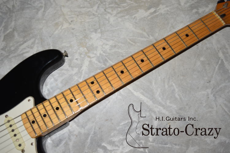 Fender Stratocaster '75 Black /Maple neck 