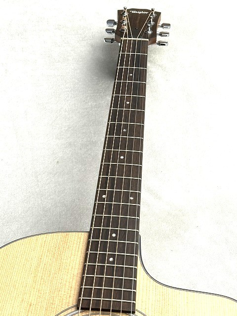 テイラー　エレアコ　114 114ce Sapele Acoustic-Electric Guitar | Taylor Guitars