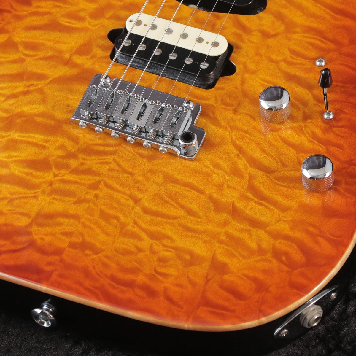 ギター Suhr Standard Quilt Maple Honey Burst Suhr Standard Quilt Maple Honey Burst 【御茶ノ水本店】（中古/送料