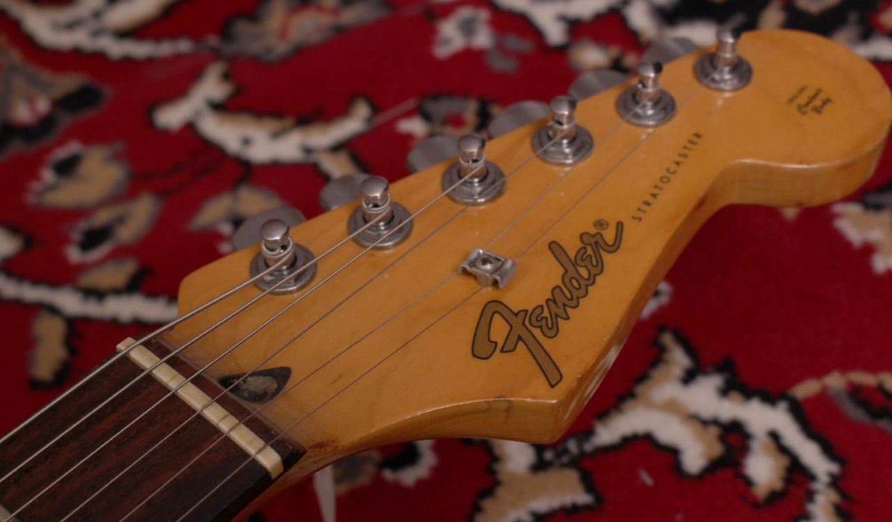 Fender STR-85R Stroratocaster（中古/送料無料）【楽器検索デジマート】