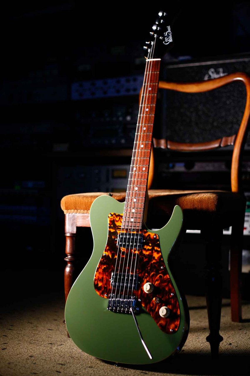 Crews Maniac Sound /Aristoteles V2エレキギター crews_aristoteles_trem_black_2