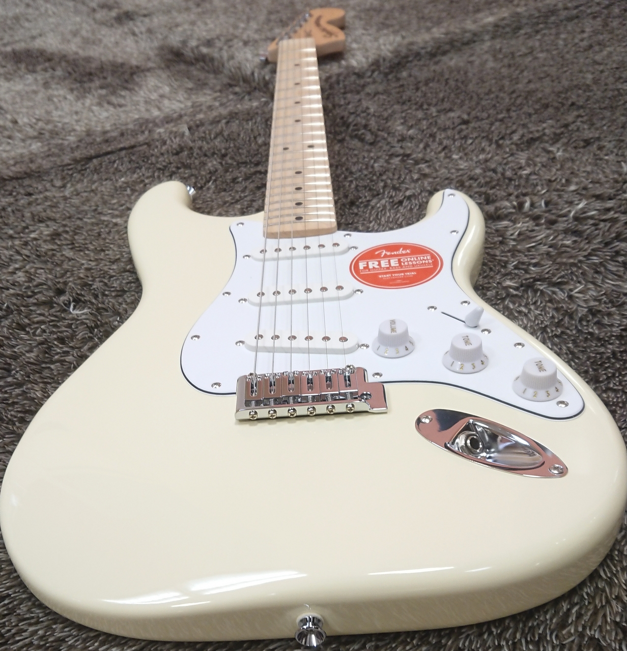 Squier by Fender Affinity Series Stratocaster, Olympic White