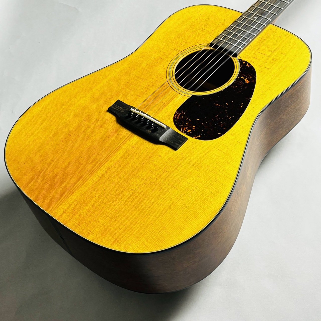 Martin D-18 Satin 2023モデル マホガニーネック ＊グッズプレゼント 