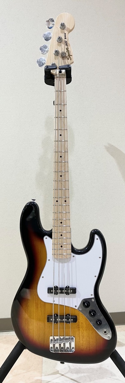 Squier Affinity Seriese ジャズベース サンバースト Amazon.com: Squier Affinity Series 5-String Jazz Bass, 3-Color