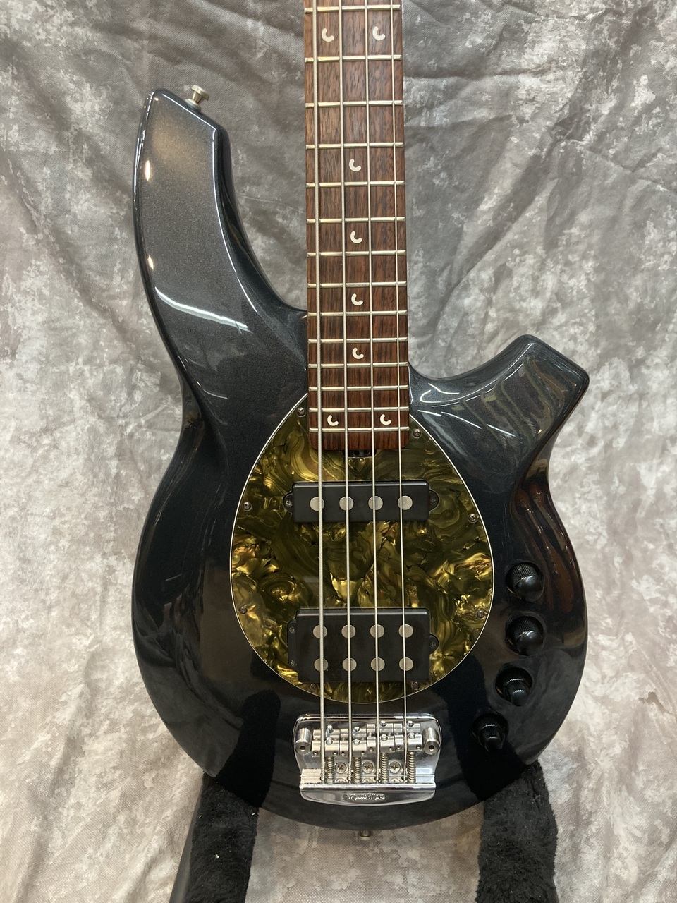 MUSIC MAN Bongo 4 HS（中古）【楽器検索デジマート】