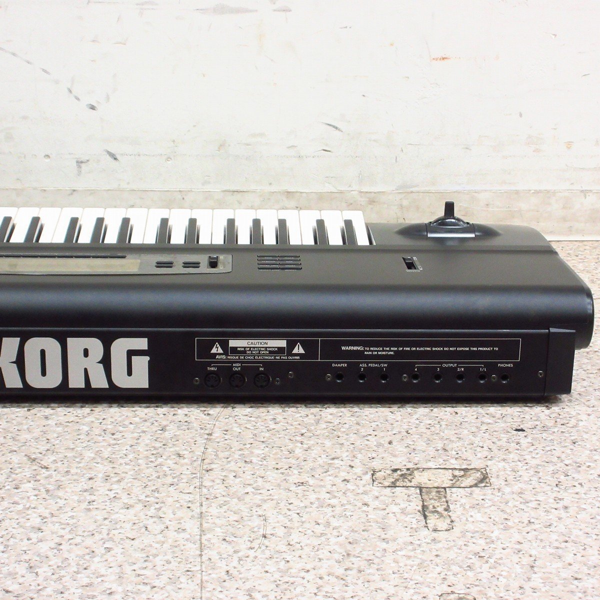 【状態考慮】KORG 01/W FD 61鍵 シンセサイザー KORG 01/W FD -SMF- 