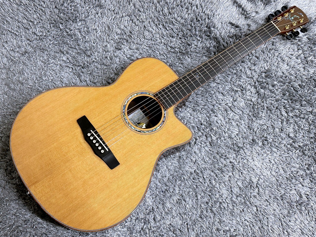 購入年月日Morris S-96エレクトリックアコースティックギター(ハード 