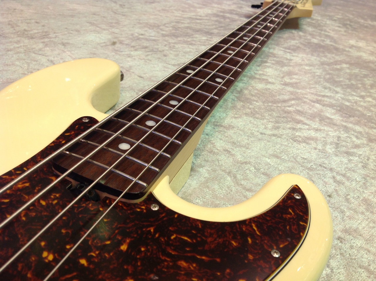 Lakland SK-464/R Hinatch Off White（新品/送料無料）【楽器