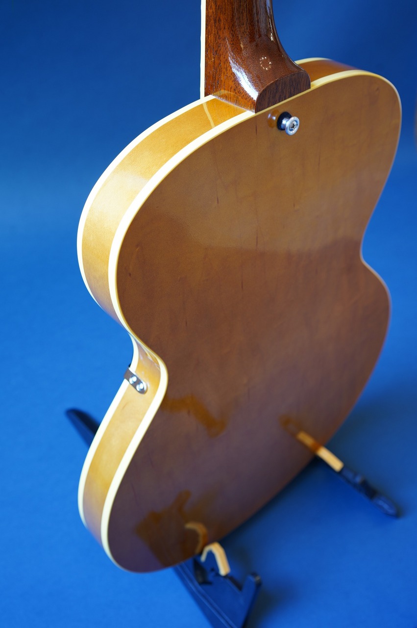 KING SNAKE Muddy non-cutaway（新品/送料無料）【楽器検索デジマート】