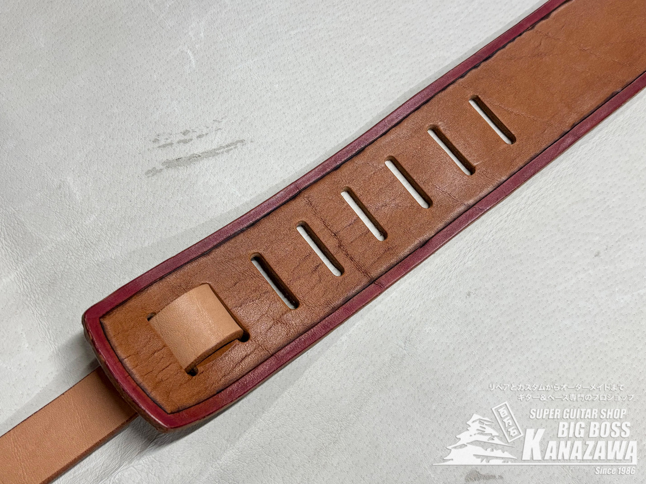 clef de fa ハンドメイド 本革 ストラップ レザーカービング ひまわり 