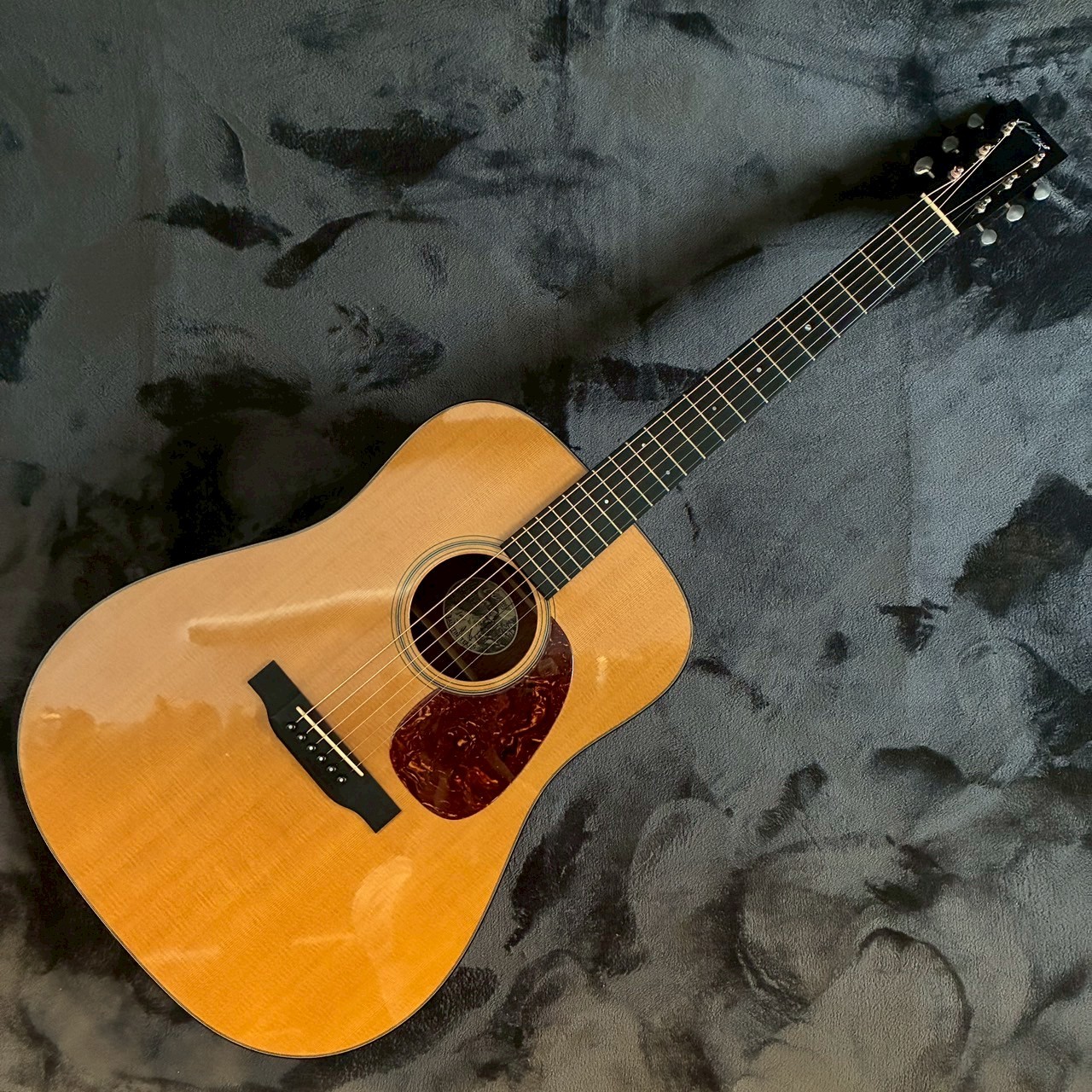 Collings D-1アコースティックギター Collings D1 Torrefied Sitka Traditional | The Music Emporium