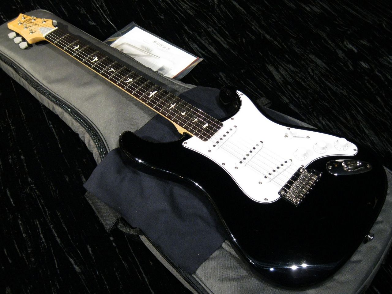 Paul Reed Smith(PRS) SE Silver Sky / Piano Black（中古）【楽器検索