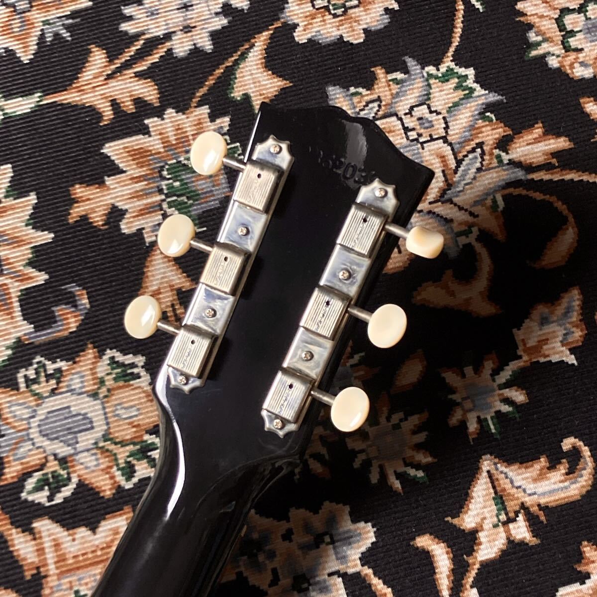 Gibson 1960s J-45 Original Ebony 2022 w/ Ceramic Adjustable Saddle