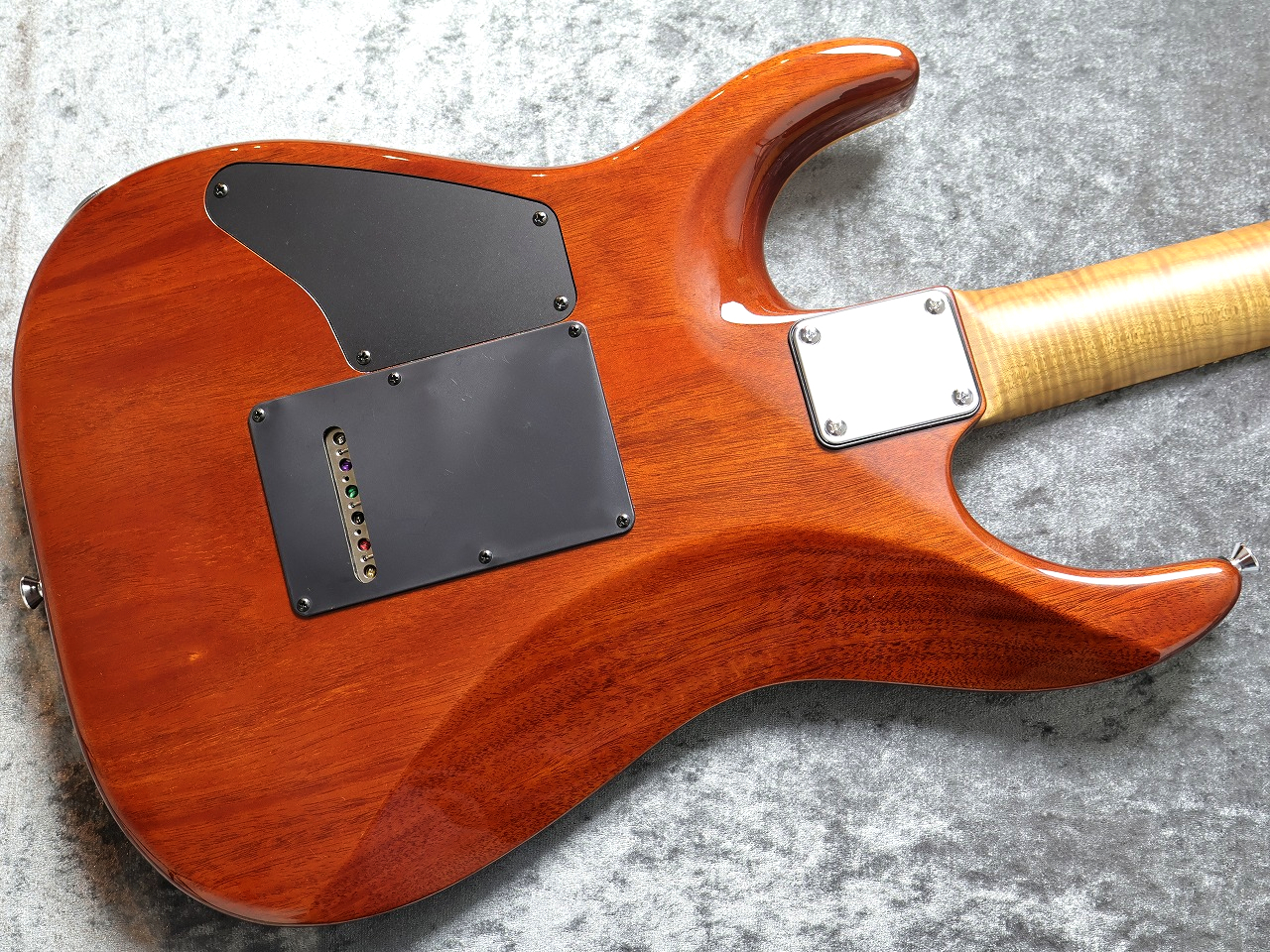 T's Guitars DST-Pro24 Carved 5A Quilt Maple Honduras Mahogany Aqua