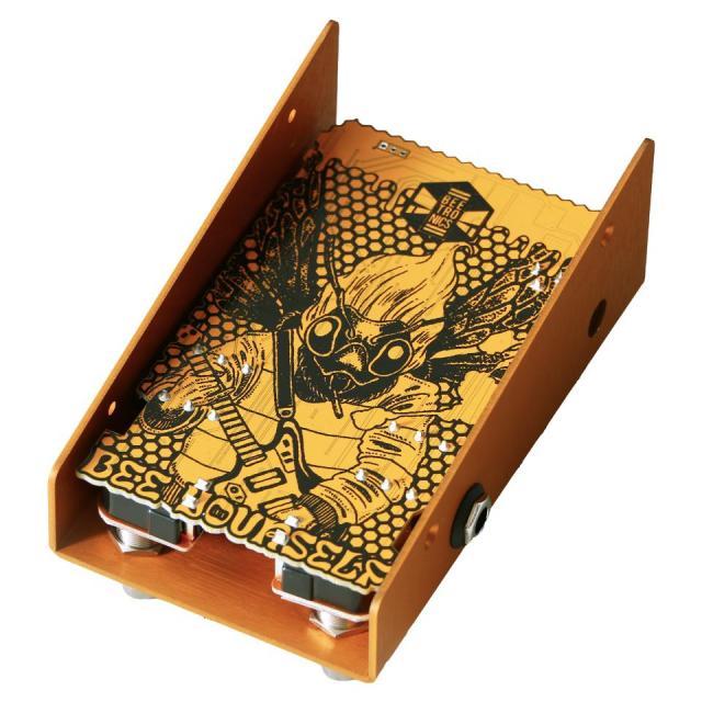p*g様 美品最安値Beetronics LARVA フェイザー　ギターエフェク Beetronics LARVA（新品）【楽器検索デジマート】