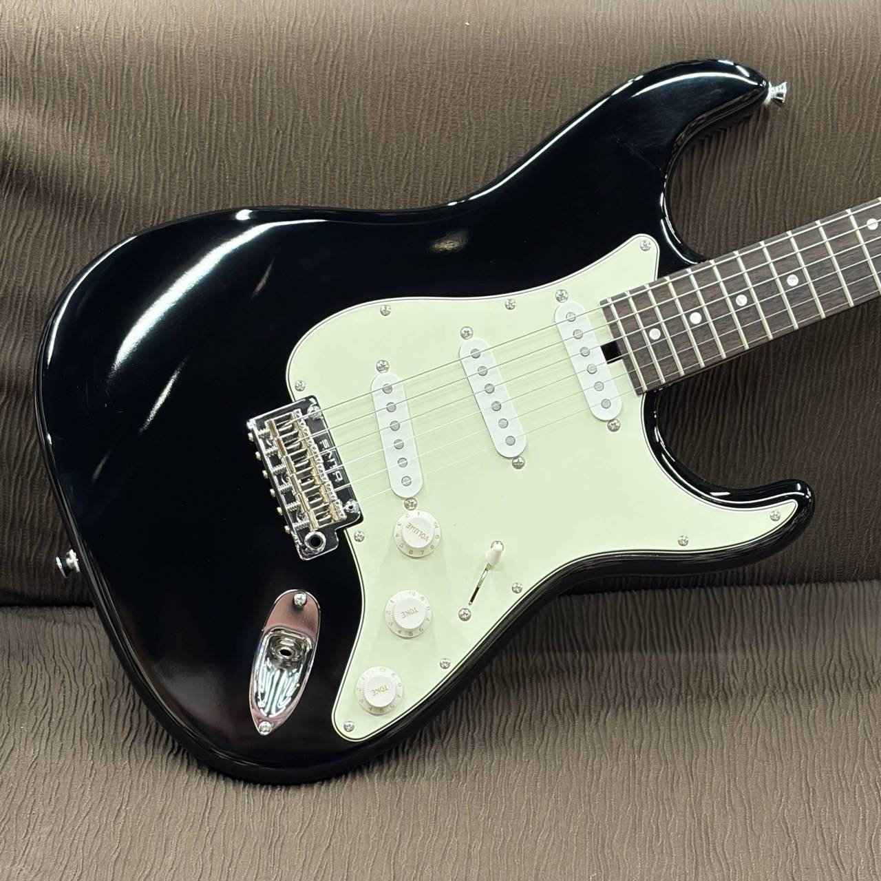SAITO GUITARS S-622CSH -Black- #263413 ≒3.09kg 【軽量個体