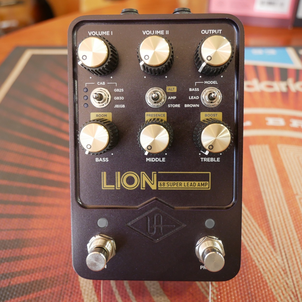 Universal Audio UAFX Lion '68 Super Lead Amp 【ブリティッシュ