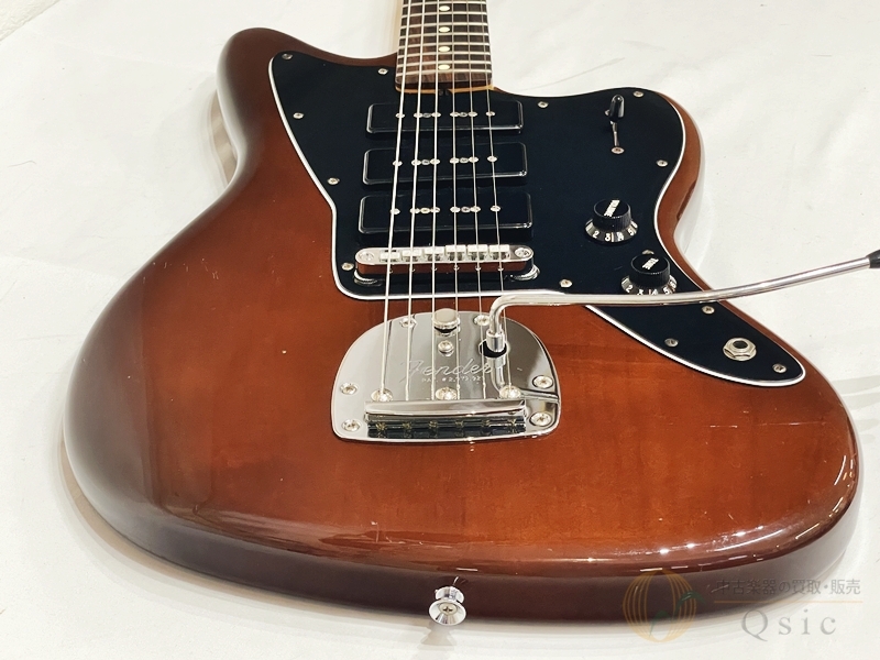 Fender Noventa Jazzmaster Pau Ferro Fingerboard, Walnut