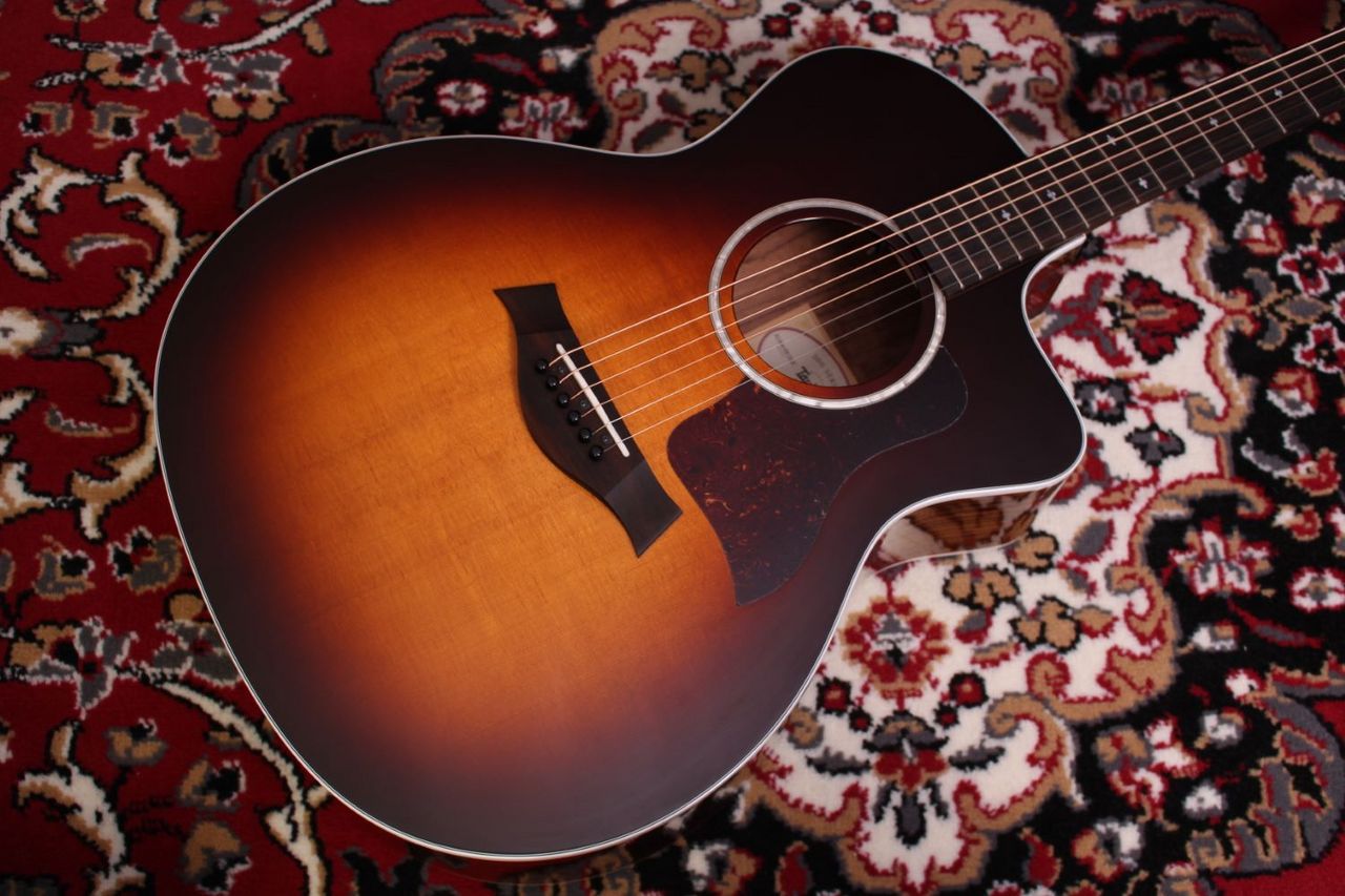 Taylor 214ce DLX