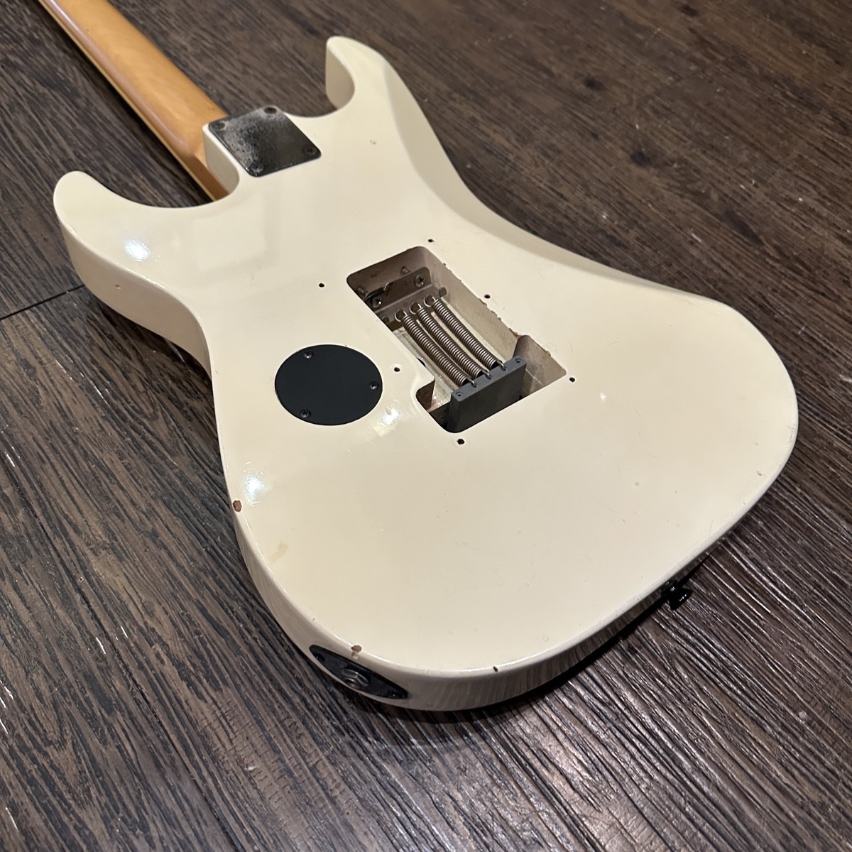 80‘s 90‘s レアモデルFERNANDES フェルナンデス　エレキギター grun-sound_d194k250226