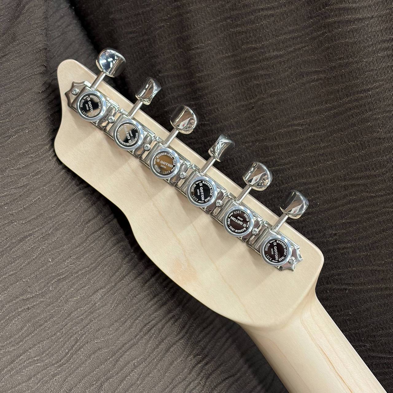 SAITO GUITARS S-622CSH -Black- #263442 ≒3.35kg 【黒×鼈甲ガード
