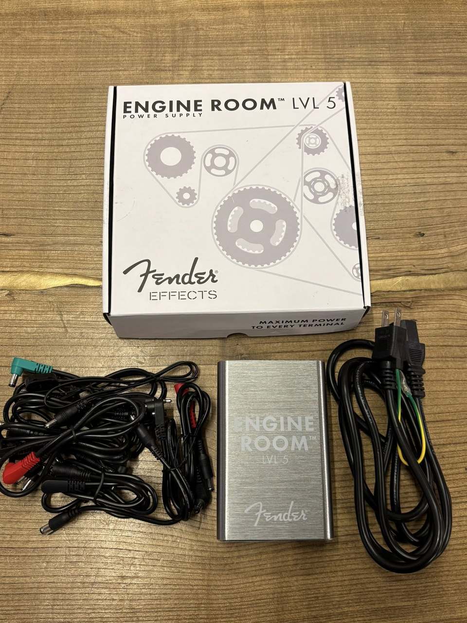 Fender Engine Room LVL5 Power Supply（中古）【楽器検索デジマート】