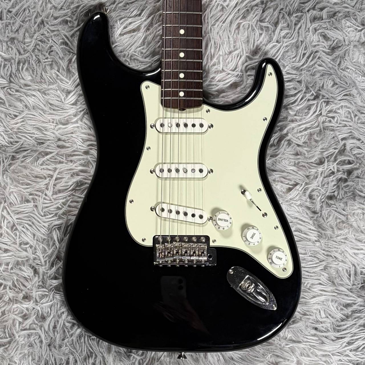 Fender Made in Japan Traditional 60s Stratocaster Rosewood Fingerboard Black【실물 사진】10/26 업데이트